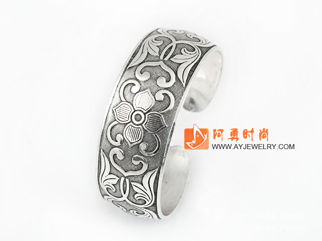 饰品编号:L1083  我们主要经营 手链、项链、耳环、戒指、套链、吊坠、手机链、请方问我们的网站 www.ayjewelry.com