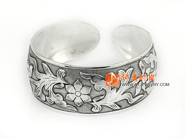 饰品编号:L1096  我们主要经营 手链、项链、耳环、戒指、套链、吊坠、手机链、请方问我们的网站 www.ayjewelry.com