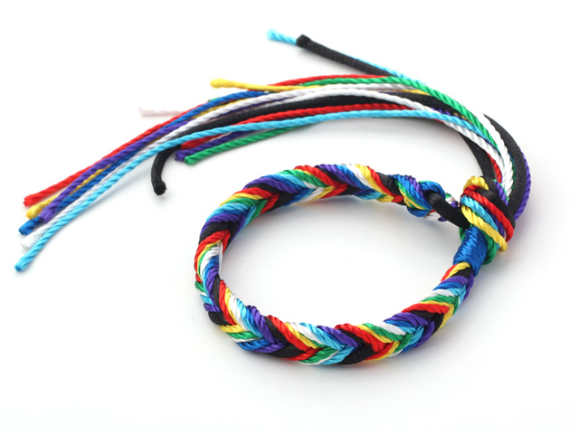 饰品编号:L1321  我们主要经营 手链、项链、耳环、戒指、套链、吊坠、手机链、请方问我们的网站 www.ayjewelry.com