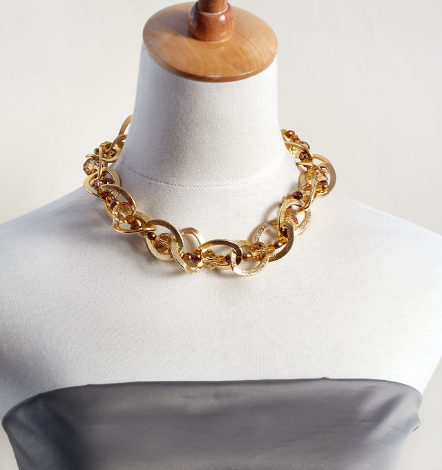 饰品编号:L1685  我们主要经营 手链、项链、耳环、戒指、套链、吊坠、手机链、请方问我们的网站 www.ayjewelry.com