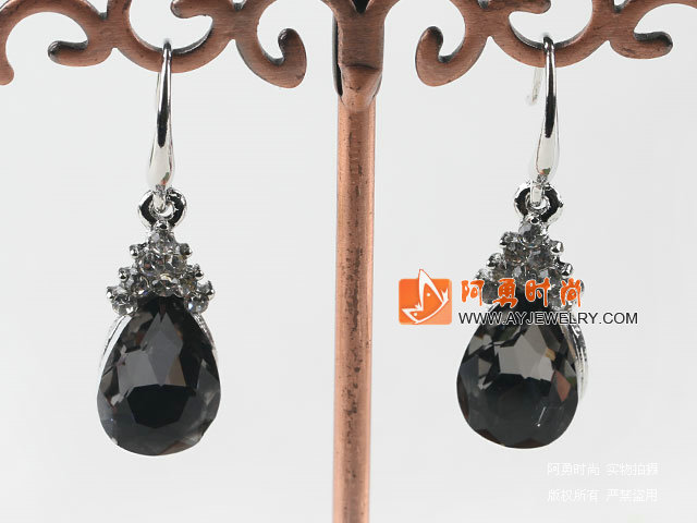 饰品编号:L25  我们主要经营 手链、项链、耳环、戒指、套链、吊坠、手机链、请方问我们的网站 www.ayjewelry.com