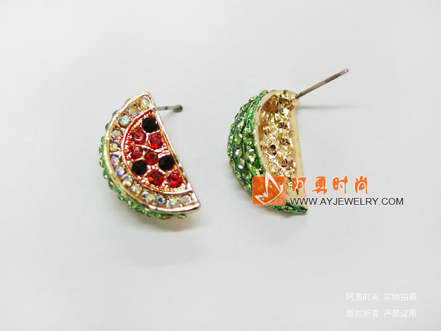 饰品编号:L327  我们主要经营 手链、项链、耳环、戒指、套链、吊坠、手机链、请方问我们的网站 www.ayjewelry.com
