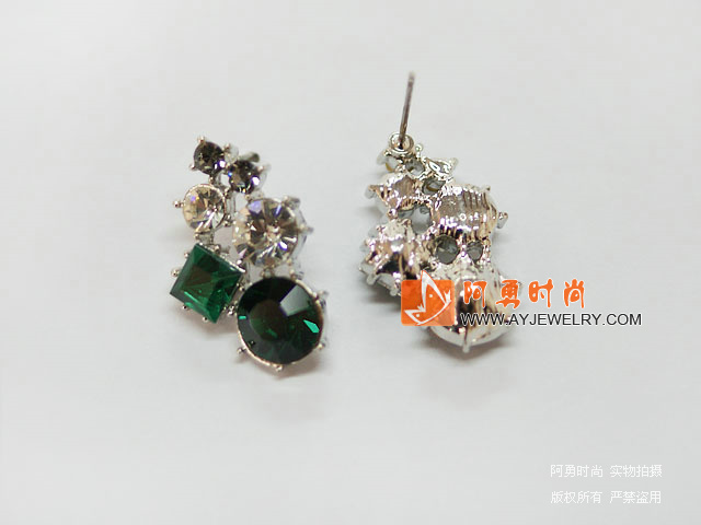 饰品编号:L331  我们主要经营 手链、项链、耳环、戒指、套链、吊坠、手机链、请方问我们的网站 www.ayjewelry.com