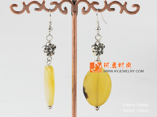 饰品编号:L664  我们主要经营 手链、项链、耳环、戒指、套链、吊坠、手机链、请方问我们的网站 www.ayjewelry.com