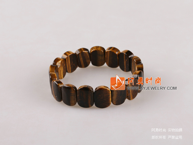 饰品编号:L678  我们主要经营 手链、项链、耳环、戒指、套链、吊坠、手机链、请方问我们的网站 www.ayjewelry.com