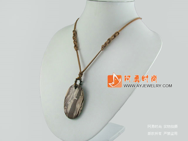 饰品编号:L76  我们主要经营 手链、项链、耳环、戒指、套链、吊坠、手机链、请方问我们的网站 www.ayjewelry.com