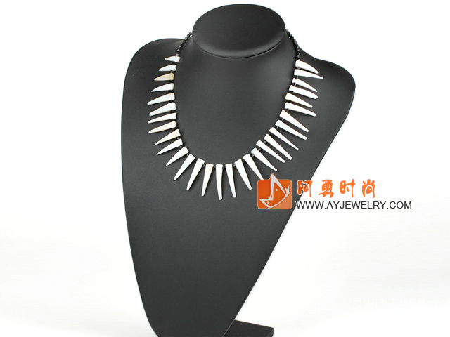 饰品编号:L804  我们主要经营 手链、项链、耳环、戒指、套链、吊坠、手机链、请方问我们的网站 www.ayjewelry.com
