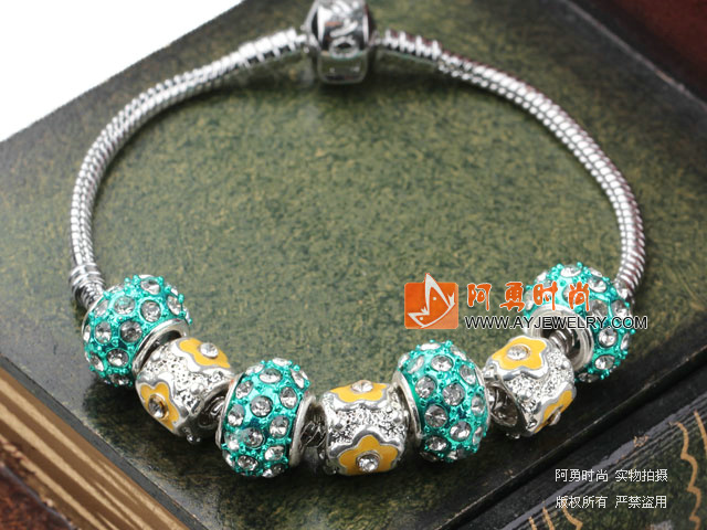 饰品编号:L819  我们主要经营 手链、项链、耳环、戒指、套链、吊坠、手机链、请方问我们的网站 www.ayjewelry.com