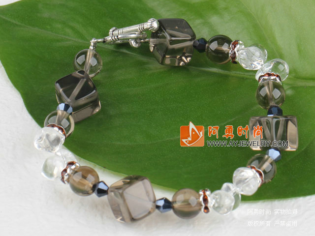 饰品编号:L908  我们主要经营 手链、项链、耳环、戒指、套链、吊坠、手机链、请方问我们的网站 www.ayjewelry.com