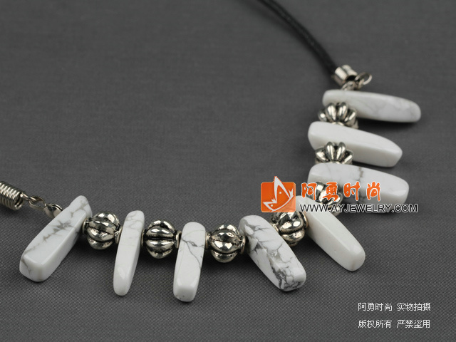 饰品编号:L958  我们主要经营 手链、项链、耳环、戒指、套链、吊坠、手机链、请方问我们的网站 www.ayjewelry.com
