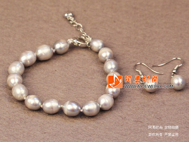 饰品编号:T633  我们主要经营 手链、项链、耳环、戒指、套链、吊坠、手机链、请方问我们的网站 www.ayjewelry.com
