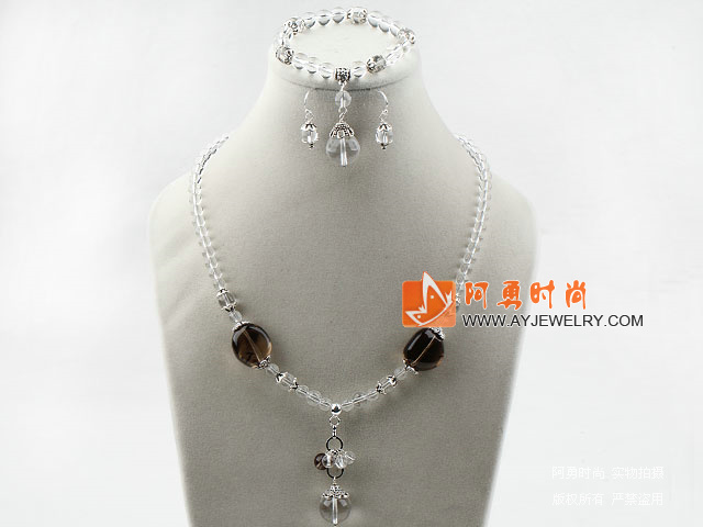 饰品编号:T791  我们主要经营 手链、项链、耳环、戒指、套链、吊坠、手机链、请方问我们的网站 www.ayjewelry.com