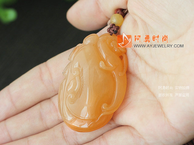 饰品编号:V323  我们主要经营 手链、项链、耳环、戒指、套链、吊坠、手机链、请方问我们的网站 www.ayjewelry.com
