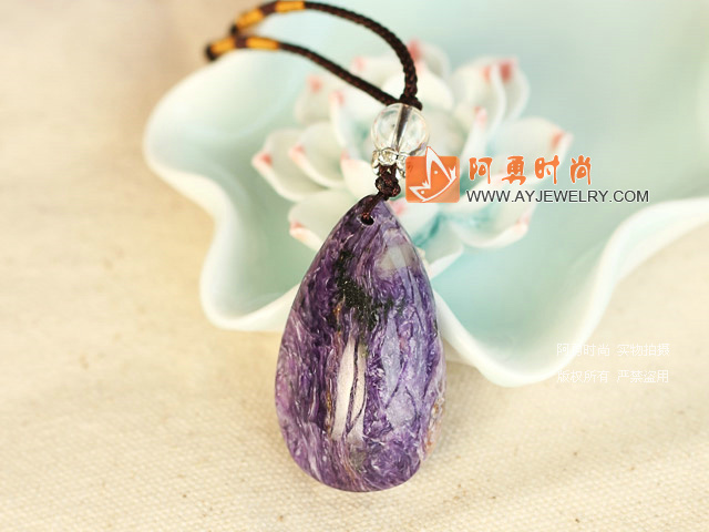 饰品编号:V379  我们主要经营 手链、项链、耳环、戒指、套链、吊坠、手机链、请方问我们的网站 www.ayjewelry.com