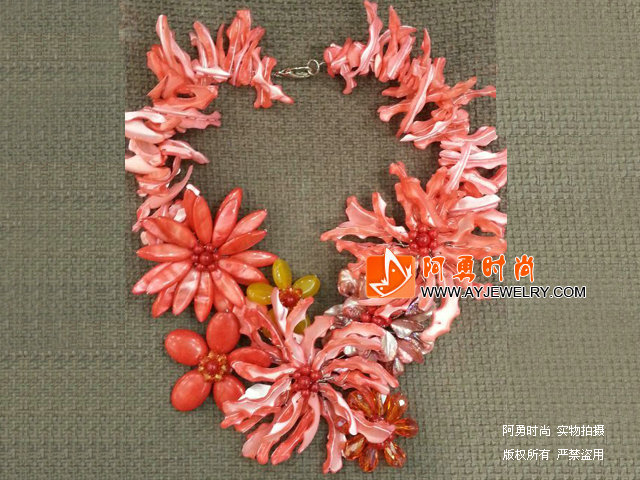 西瓜红贝壳花朵项链