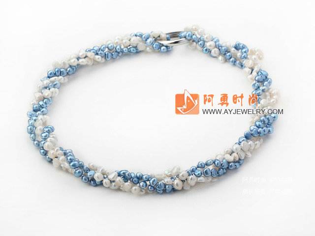 白色蓝色珍珠项链