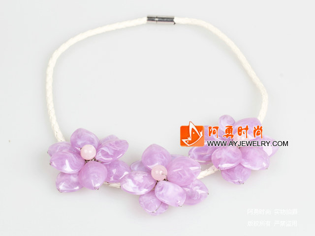 紫色亚克力花朵皮绳项链