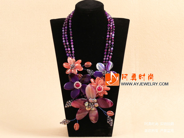 粉紫色水晶玛瑙花项链