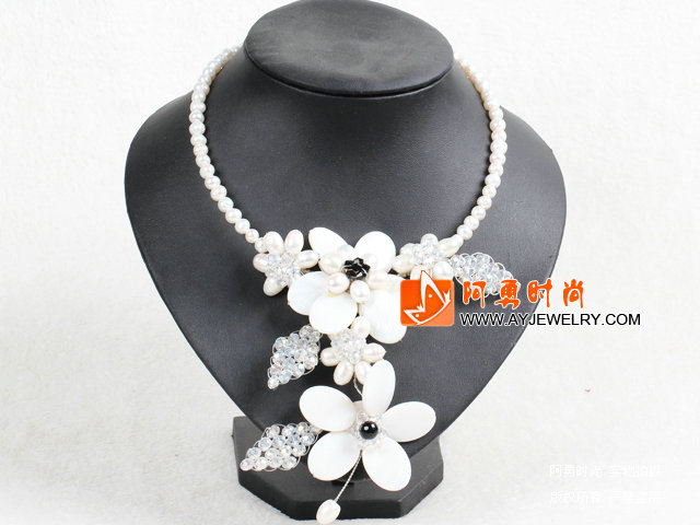 白珍珠水晶贝壳花项链