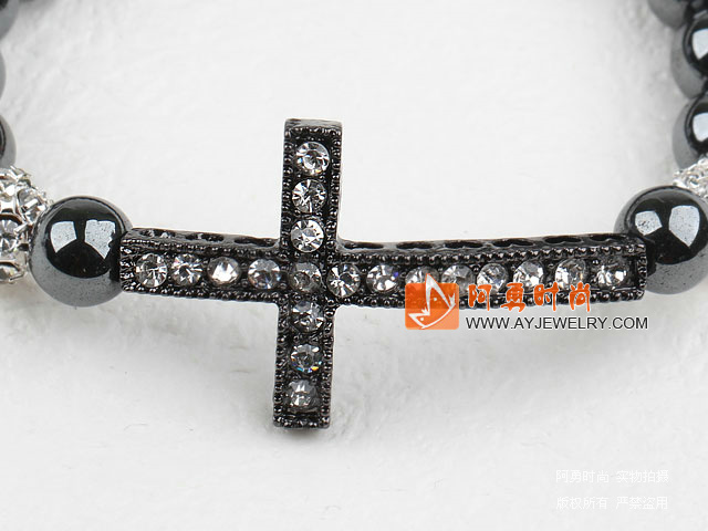 饰品编号:Y1285  我们主要经营 手链、项链、耳环、戒指、套链、吊坠、手机链、请方问我们的网站 www.ayjewelry.com