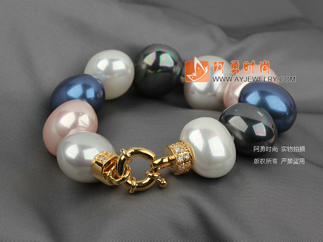 饰品编号:Y1384  我们主要经营 手链、项链、耳环、戒指、套链、吊坠、手机链、请方问我们的网站 www.ayjewelry.com