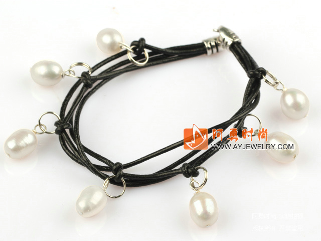 饰品编号:Y1470  我们主要经营 手链、项链、耳环、戒指、套链、吊坠、手机链、请方问我们的网站 www.ayjewelry.com