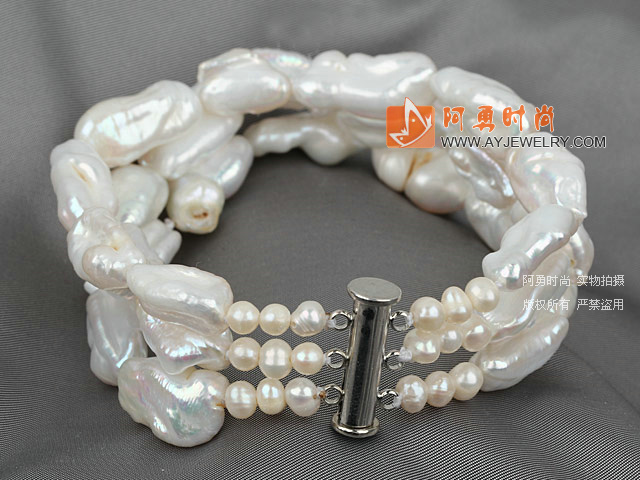 饰品编号:Y1532  我们主要经营 手链、项链、耳环、戒指、套链、吊坠、手机链、请方问我们的网站 www.ayjewelry.com