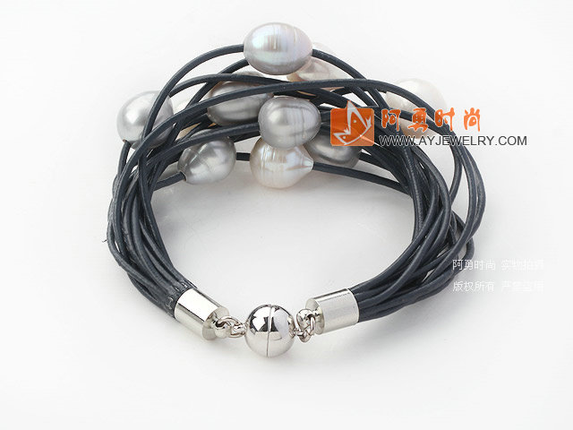 饰品编号:Y1632  我们主要经营 手链、项链、耳环、戒指、套链、吊坠、手机链、请方问我们的网站 www.ayjewelry.com