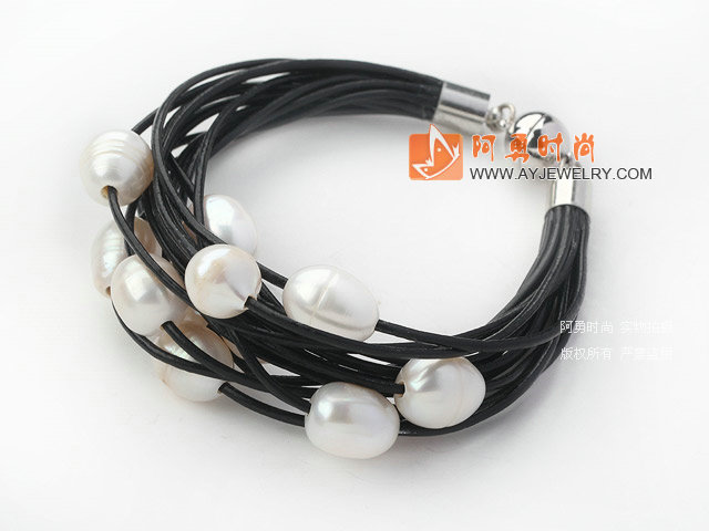 11-12mm白色珍珠多层黑皮绳手链