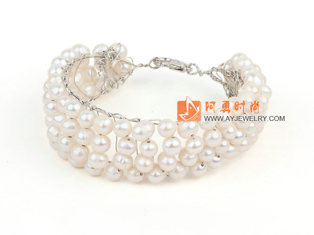 饰品编号:Y1802  我们主要经营 手链、项链、耳环、戒指、套链、吊坠、手机链、请方问我们的网站 www.ayjewelry.com