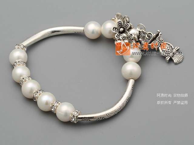 饰品编号:Y2502  我们主要经营 手链、项链、耳环、戒指、套链、吊坠、手机链、请方问我们的网站 www.ayjewelry.com