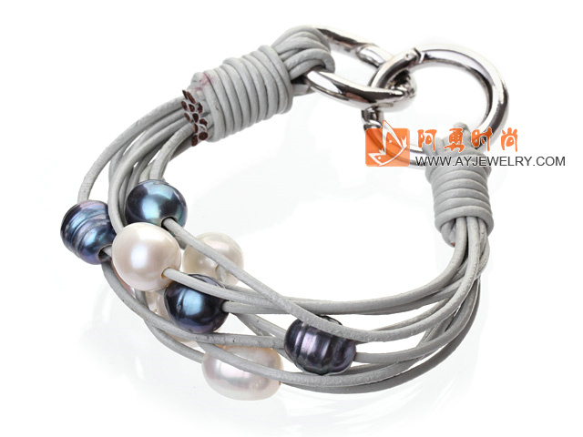 饰品编号:Y2620  我们主要经营 手链、项链、耳环、戒指、套链、吊坠、手机链、请方问我们的网站 www.ayjewelry.com