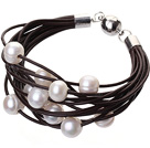 天然白色珍珠手链 配深棕色皮绳 磁力扣 多层皮绳款