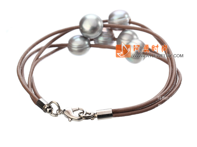 饰品编号:Y2946  我们主要经营 手链、项链、耳环、戒指、套链、吊坠、手机链、请方问我们的网站 www.ayjewelry.com