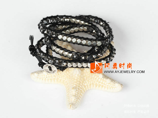 饰品编号:Y3053  我们主要经营 手链、项链、耳环、戒指、套链、吊坠、手机链、请方问我们的网站 www.ayjewelry.com