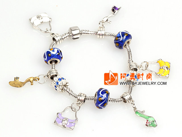 饰品编号:Y3142  我们主要经营 手链、项链、耳环、戒指、套链、吊坠、手机链、请方问我们的网站 www.ayjewelry.com