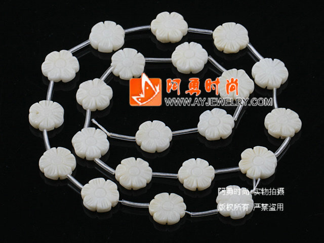 饰品编号:M3825  我们主要经营 手链、项链、耳环、戒指、套链、吊坠、手机链、请方问我们的网站 www.ayjewelry.com