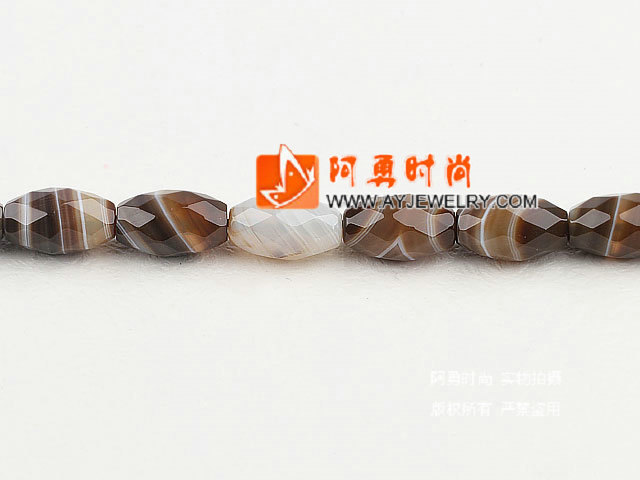 饰品编号:M3858  我们主要经营 手链、项链、耳环、戒指、套链、吊坠、手机链、请方问我们的网站 www.ayjewelry.com