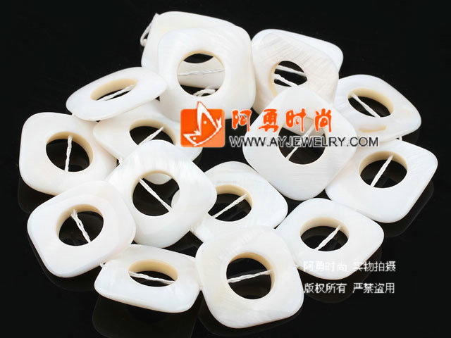 饰品编号:M5361  我们主要经营 手链、项链、耳环、戒指、套链、吊坠、手机链、请方问我们的网站 www.ayjewelry.com
