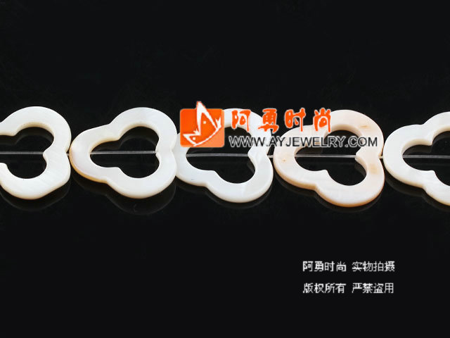 饰品编号:M5493  我们主要经营 手链、项链、耳环、戒指、套链、吊坠、手机链、请方问我们的网站 www.ayjewelry.com