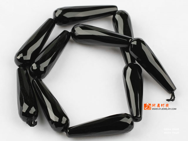 饰品编号:M6561  我们主要经营 手链、项链、耳环、戒指、套链、吊坠、手机链、请方问我们的网站 www.ayjewelry.com