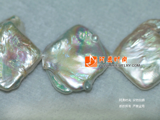 饰品编号:P1  我们主要经营 手链、项链、耳环、戒指、套链、吊坠、手机链、请方问我们的网站 www.ayjewelry.com
