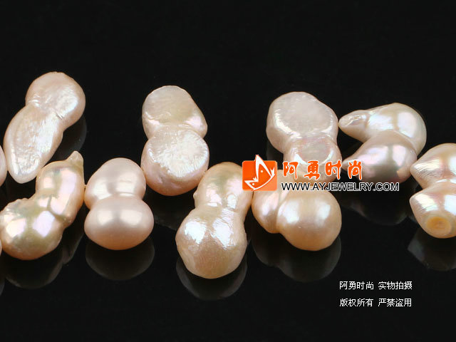 饰品编号:P272  我们主要经营 手链、项链、耳环、戒指、套链、吊坠、手机链、请方问我们的网站 www.ayjewelry.com